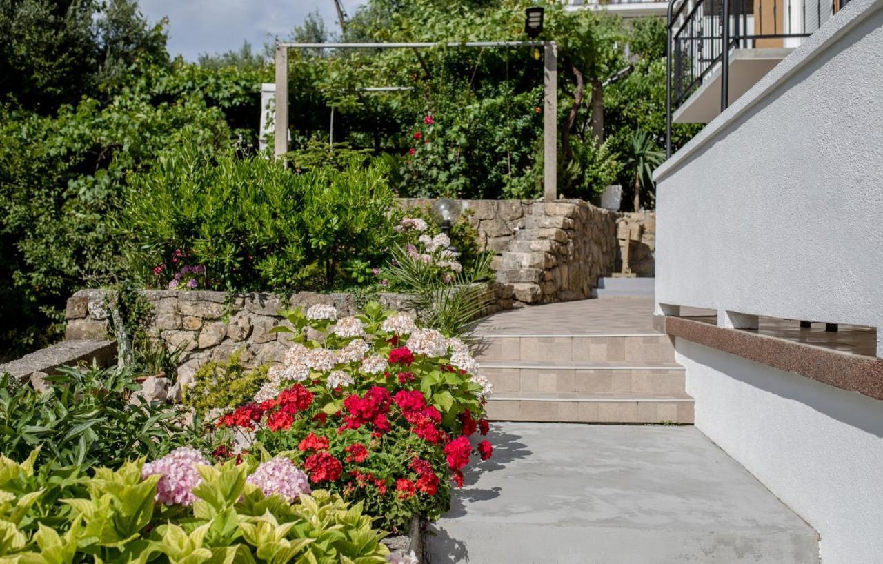 Apartments Makaus Supetarska Draga Dış mekan fotoğraf